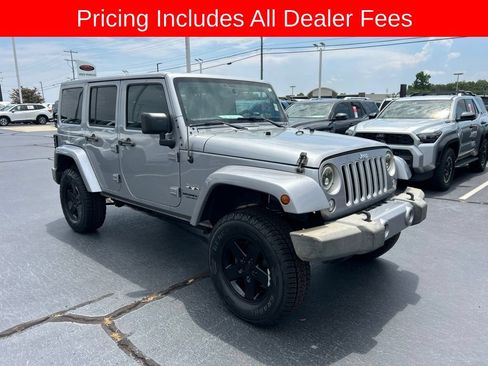 Used 2016 Jeep Wrangler Unlimited Sahara w/ Max Tow Package AWD/4WD image 19