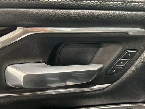 Used 2021 RAM 1500 Laramie w/ Sport Appearance Package AWD/4WD image 12