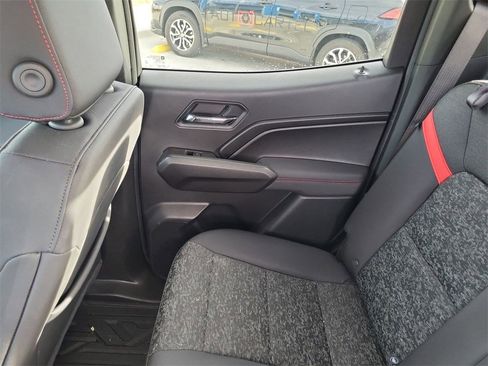 Used 2024 Chevrolet Colorado Z71 w/ Z71 Convenience Package 2 image 11