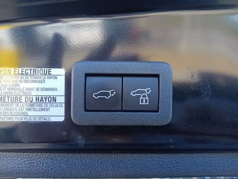 Used 2022 Toyota Corolla Cross XLE image 29