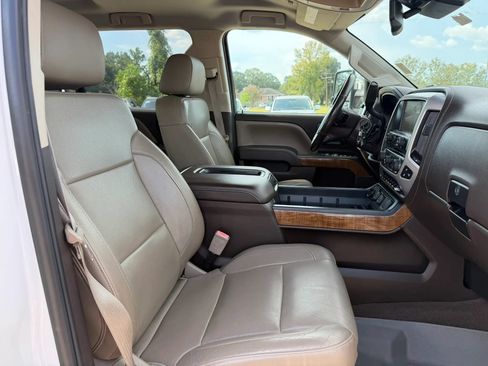 Used 2015 GMC Sierra 2500 SLT w/ Duramax Plus Package AWD/4WD image 24