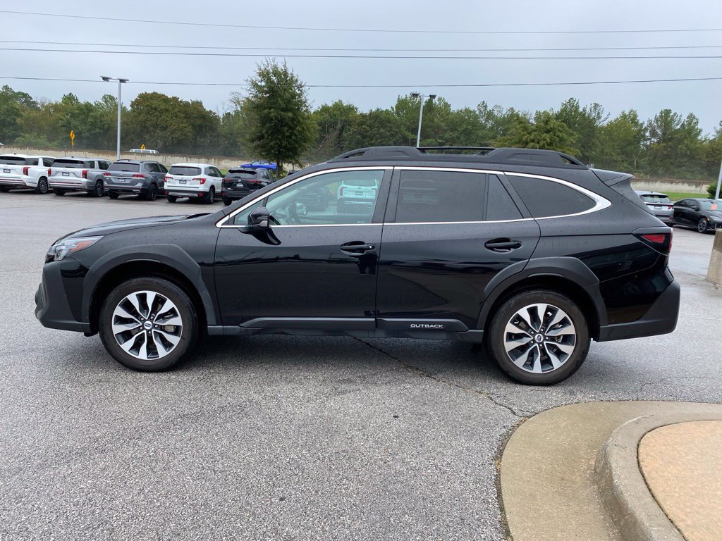 Used 2024 Subaru Outback Limited AWD/4WD image 4