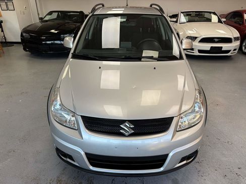 Used 2009 Suzuki SX4 AWD Hatchback image 2
