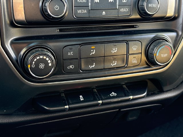 Used 2018 Chevrolet Silverado 1500 LT AWD/4WD image 31