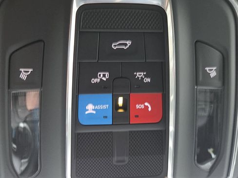 New 2025 Jeep Grand Cherokee L Limited w/ Black Appearance Package image 31