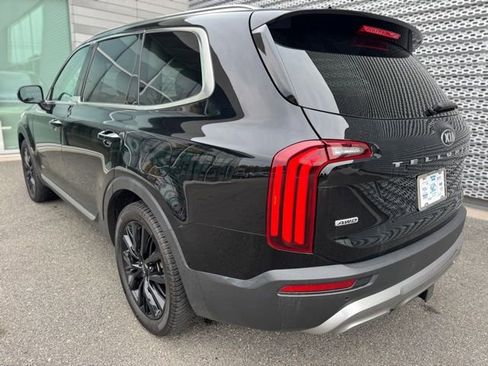 Used 2020 Kia Telluride SX w/ SX Prestige Package image 3