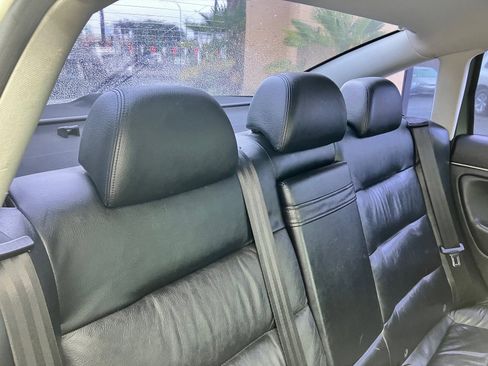 Used 2003 Volkswagen Passat W8 image 16