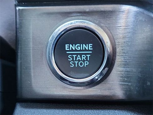 Certified 2024 Ford F250 Lariat w/ Lariat Ultimate Package image 12