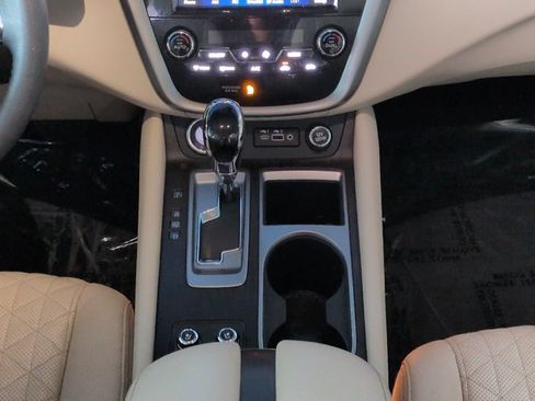 Certified 2024 Nissan Murano Platinum w/ Cargo Package FWD image 19