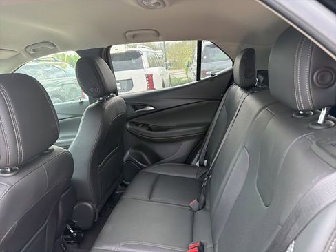 Used 2024 Buick Encore GX Sport Touring AWD/4WD image 15