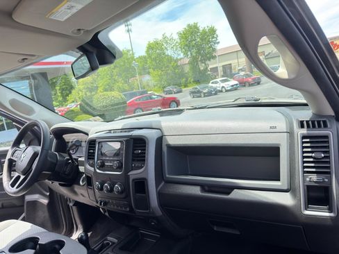 Used 2018 RAM 2500 Tradesman w/ Chrome Appearance Group AWD/4WD image 31