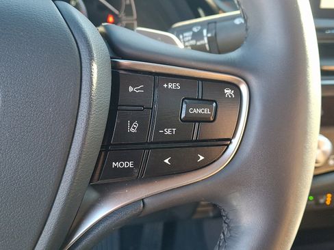 Used 2023 Lexus ES 250 w/ Premium Package image 23