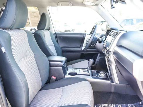 Used 2022 Toyota 4Runner SR5 AWD/4WD image 16