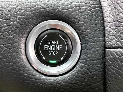 Used 2021 GMC Yukon Denali w/ Denali Premium Package RWD image 35
