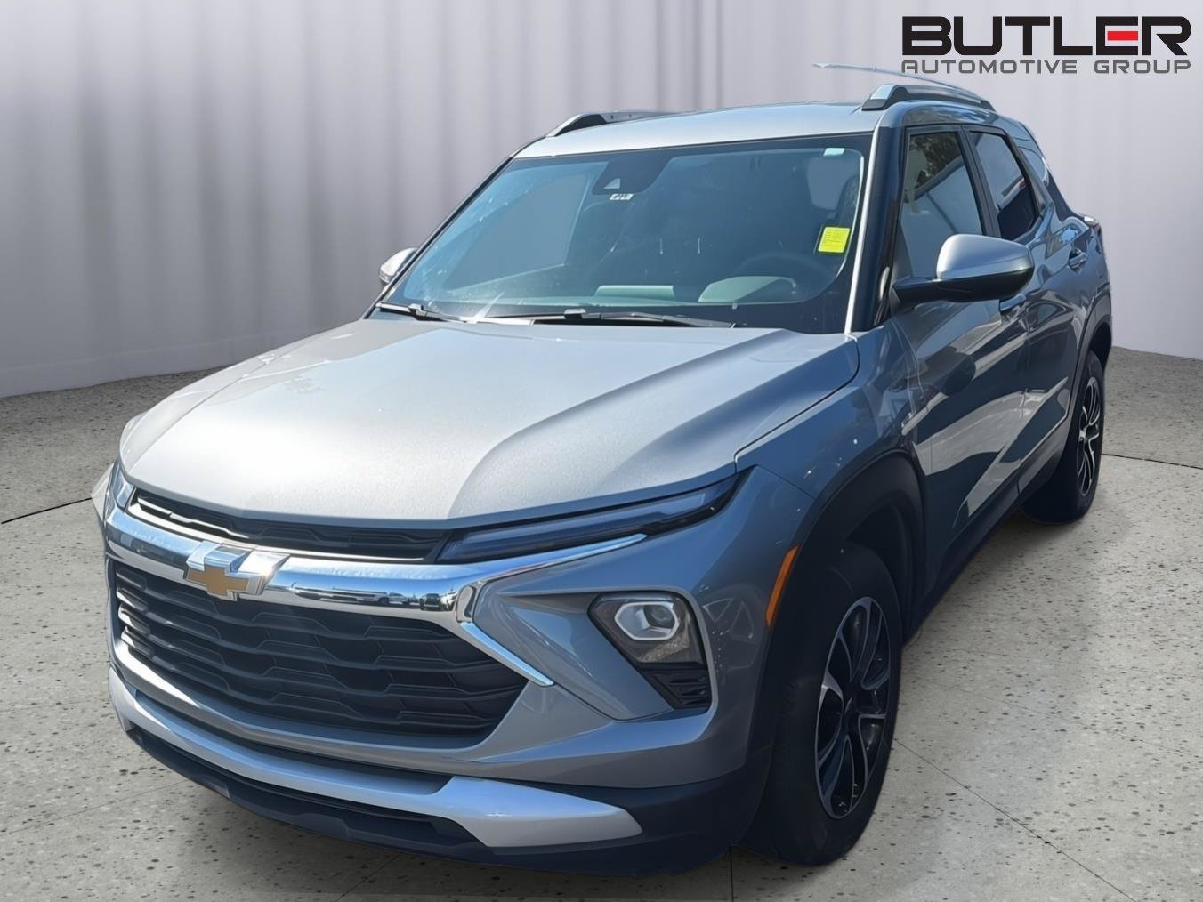 Used 2024 Chevrolet TrailBlazer LT w/ Driver Confidence Package FWD image 1