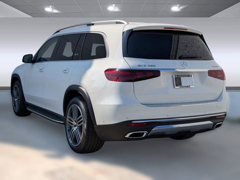 Certified 2025 Mercedes-Benz GLS 450 4MATIC image 3