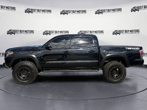 Used 2020 Toyota Tacoma TRD Off-Road image 5