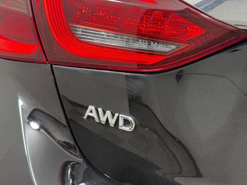 Used 2023 INFINITI Q50 Luxe AWD/4WD image 6