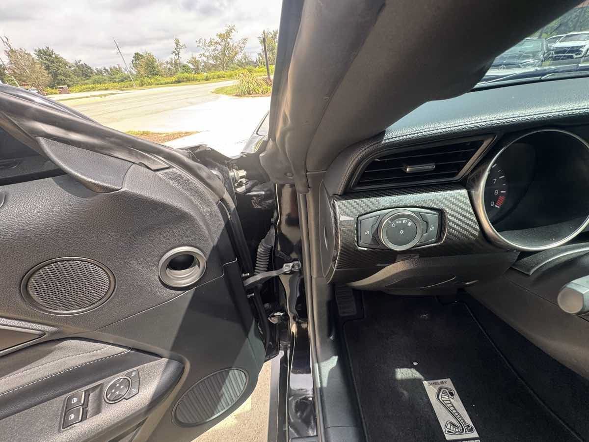 Used 2020 Ford Mustang Shelby GT350 w/ Technology Package RWD image 10