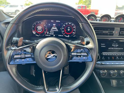 Used 2023 Nissan Z w/ Floor Mat Package (L93) RWD image 18