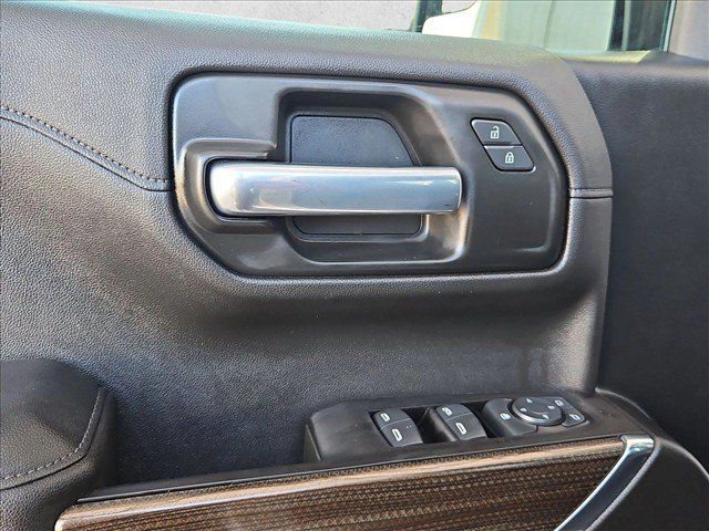 Used 2021 Chevrolet Silverado 1500 RST w/ Texas Edition Plus AWD/4WD image 26