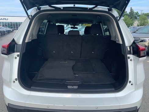 Used 2024 Nissan Rogue S AWD/4WD image 27