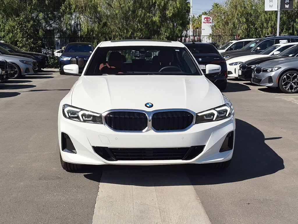 Used 2026 BMW 330i Sedan RWD image 4