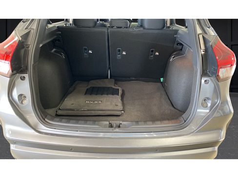 Used 2024 Nissan Kicks SV w/ Interior Electronics Package FWD image 25