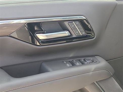 New 2026 Chevrolet Suburban LT w/ Comfort Package image 22