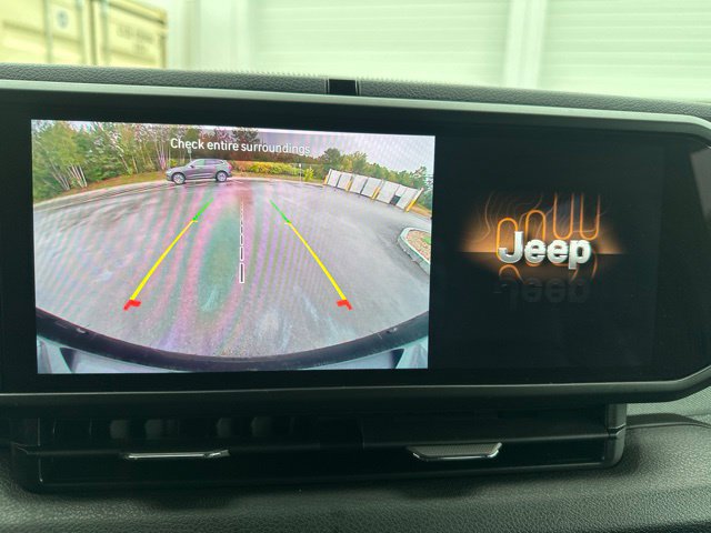 Used 2025 Jeep Wrangler Unlimited Sport AWD/4WD image 27