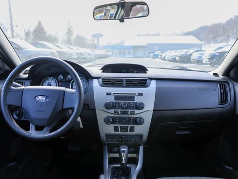 Used 2009 Ford Focus SE image 20