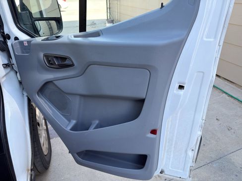 Used 2019 Ford Transit 350 XL image 24