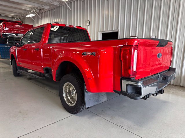 Used 2023 Ford F350 XLT AWD/4WD image 5