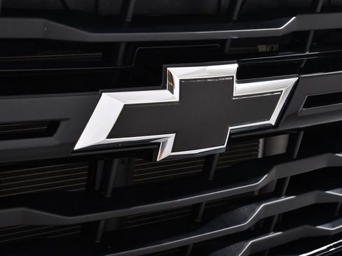 Used 2025 Chevrolet Silverado 3500 W/T AWD/4WD image 16