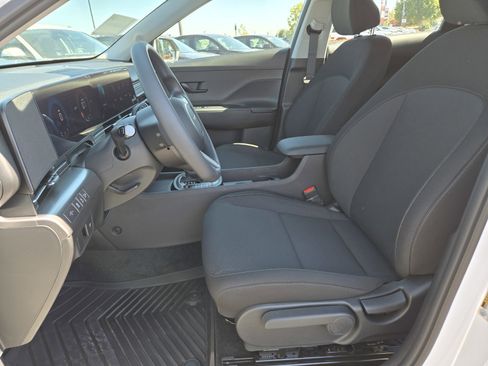 New 2026 Hyundai Kona SE image 15