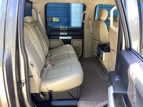 Used 2019 Ford F250 Lariat w/ Lariat Value Package AWD/4WD image 41