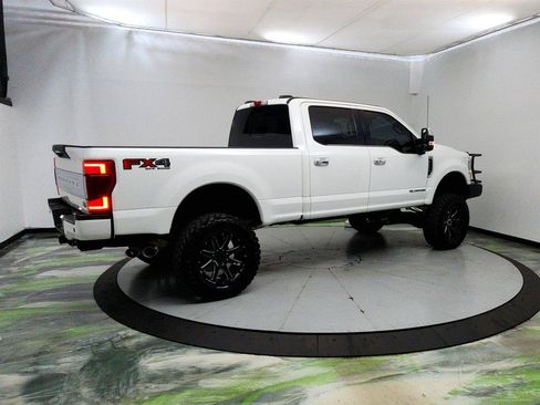 Used 2022 Ford F250 Platinum AWD/4WD image 5