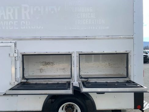 Used 2019 Ford E-450 and Econoline 450 Super Duty w/ Power Windows & Locks Group image 25