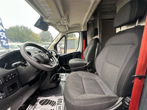 Used 2023 RAM ProMaster 2500 w/ Convenience Group image 7