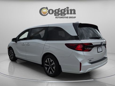 New 2026 Honda Odyssey EX-L image 3