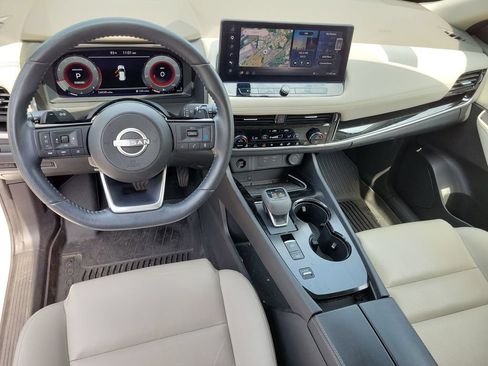 Used 2024 Nissan Rogue SL w/ SL Premium Package FWD image 13