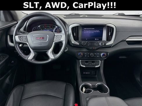 Used 2024 GMC Terrain SLT image 23