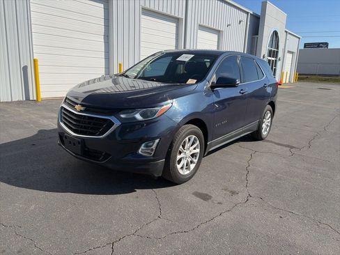 Used 2018 Chevrolet Equinox LT image 3