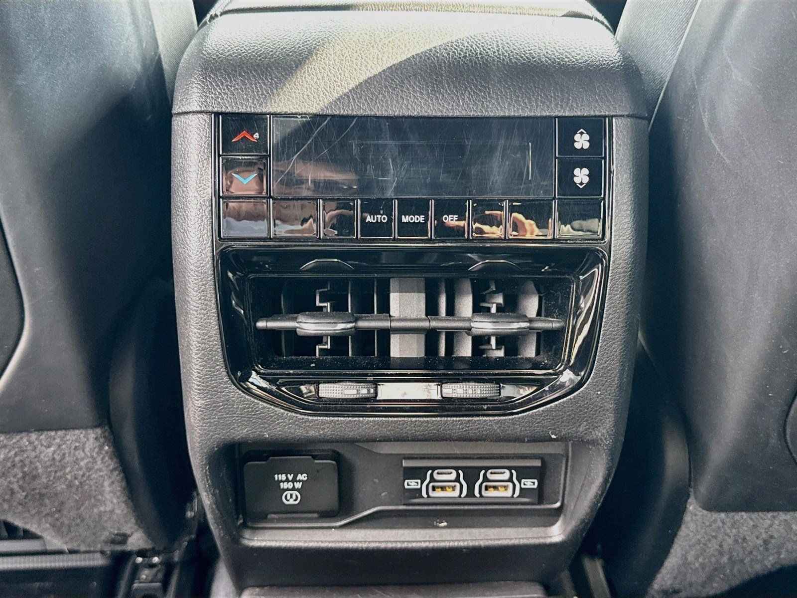Used 2023 Jeep Grand Cherokee L Laredo AWD/4WD image 25