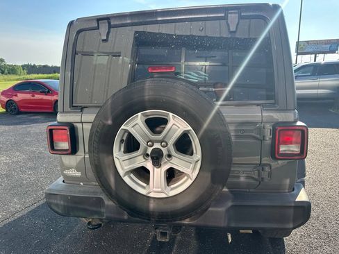 Used 2019 Jeep Wrangler Unlimited Sport S AWD/4WD image 15