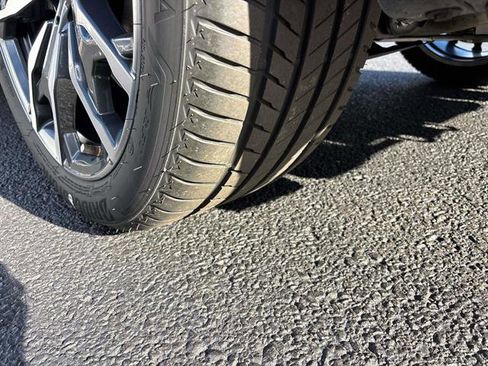 Used 2024 BMW X3 M40i w/ Premium Package image 8