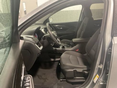 Used 2024 GMC Terrain SLE AWD/4WD image 18