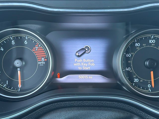 Used 2020 Jeep Cherokee Trailhawk w/ Cold Weather Group AWD/4WD image 10