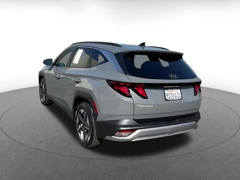 Used 2025 Hyundai Tucson Blue image 11