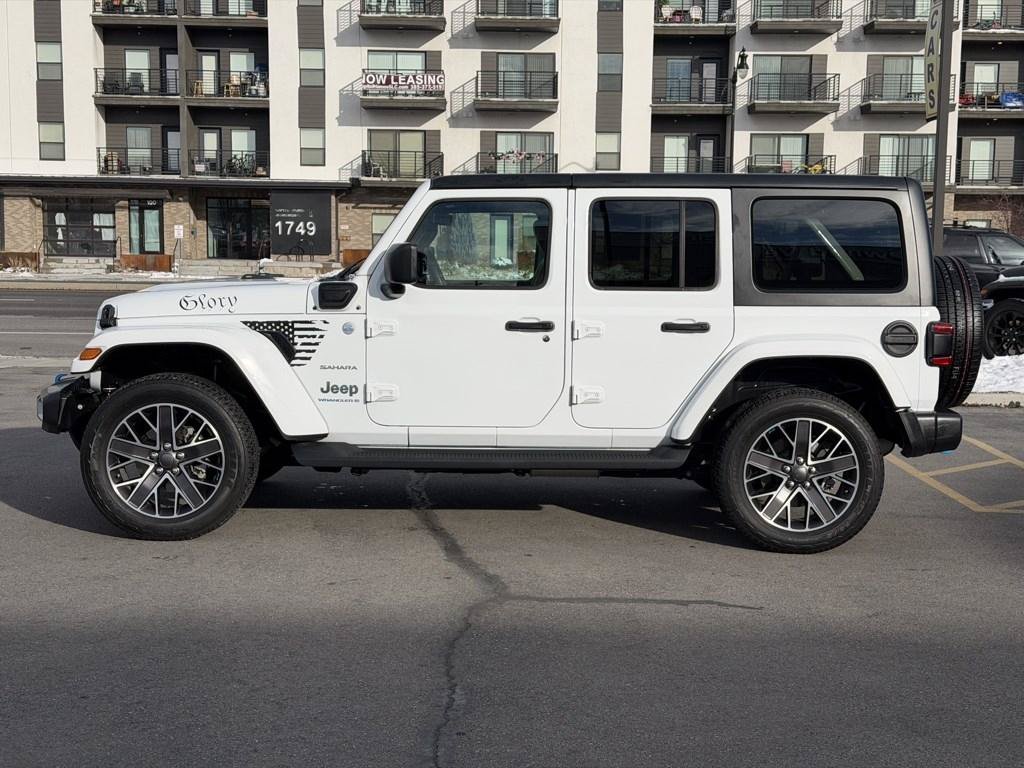 Used 2023 Jeep Wrangler Unlimited Sahara w/ Cold Weather Group AWD/4WD image 4
